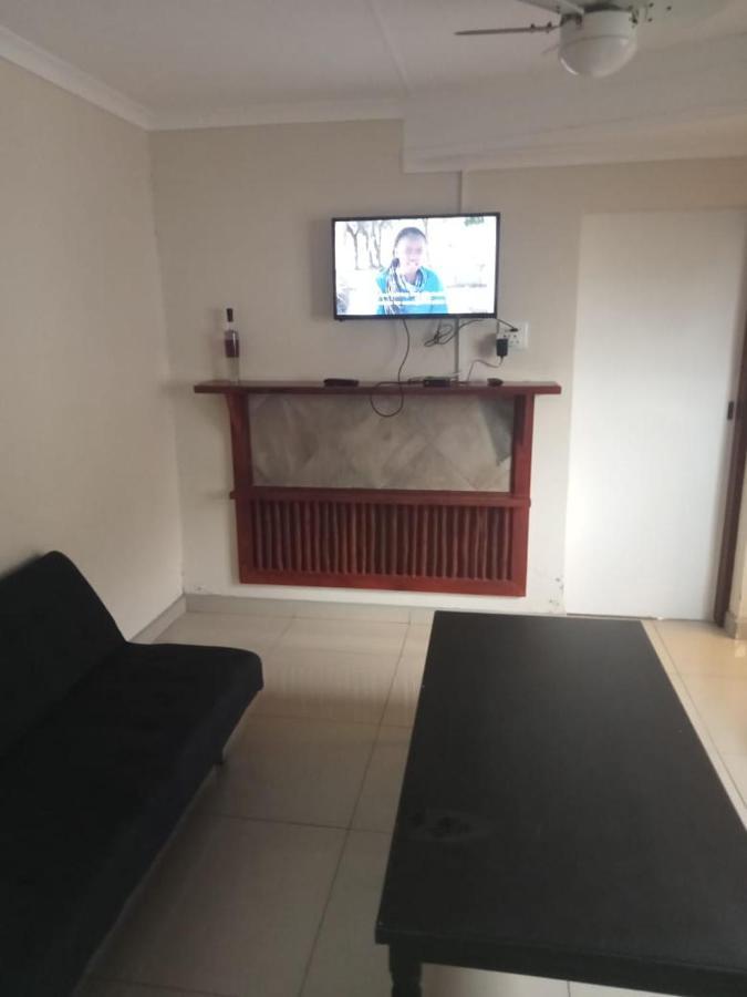 Emampingeni Lodge Bizana المظهر الخارجي الصورة