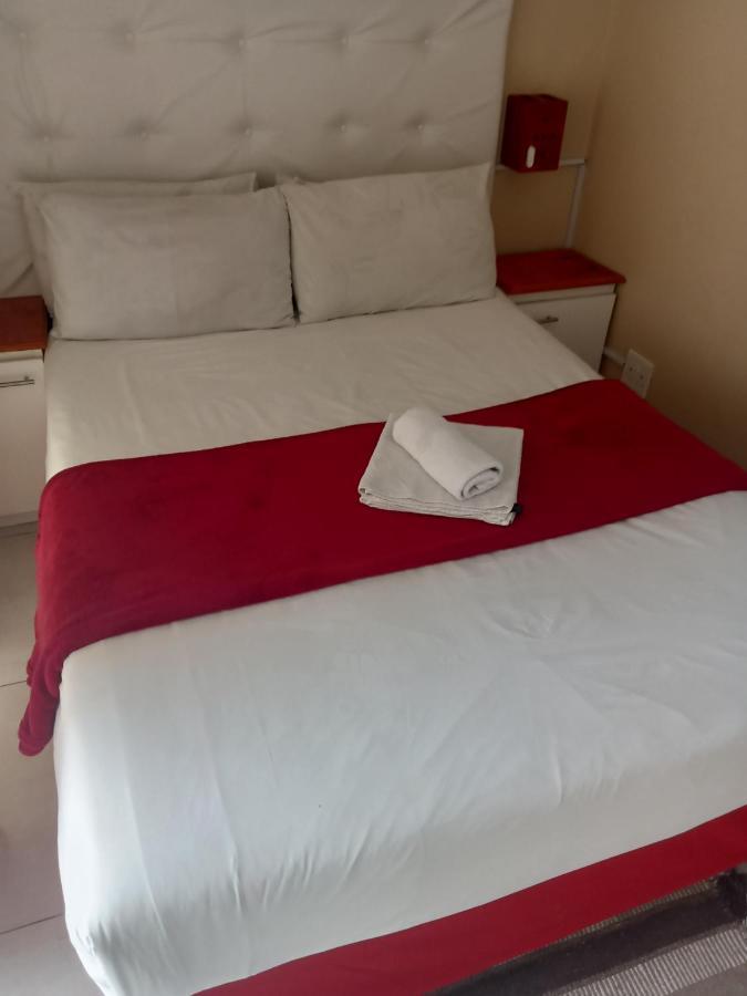 Emampingeni Lodge Bizana المظهر الخارجي الصورة