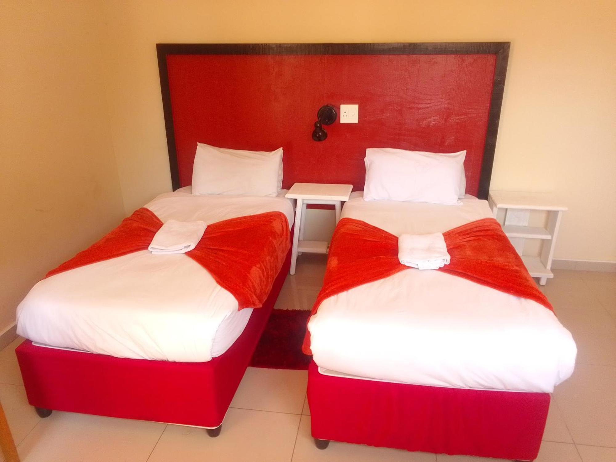 Emampingeni Lodge Bizana المظهر الخارجي الصورة