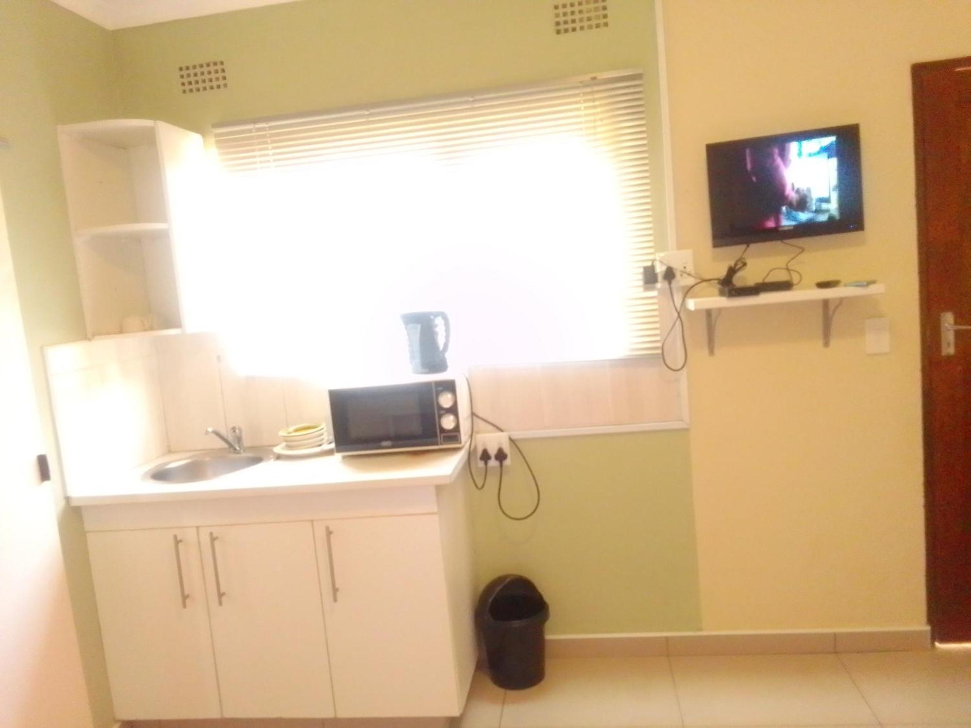 Emampingeni Lodge Bizana المظهر الخارجي الصورة